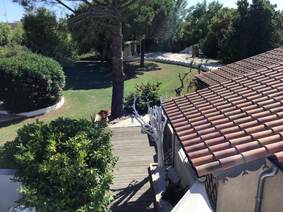 Le Mas Des Mourguettes Saintes-Maries-de-la-Mer Exterior photo